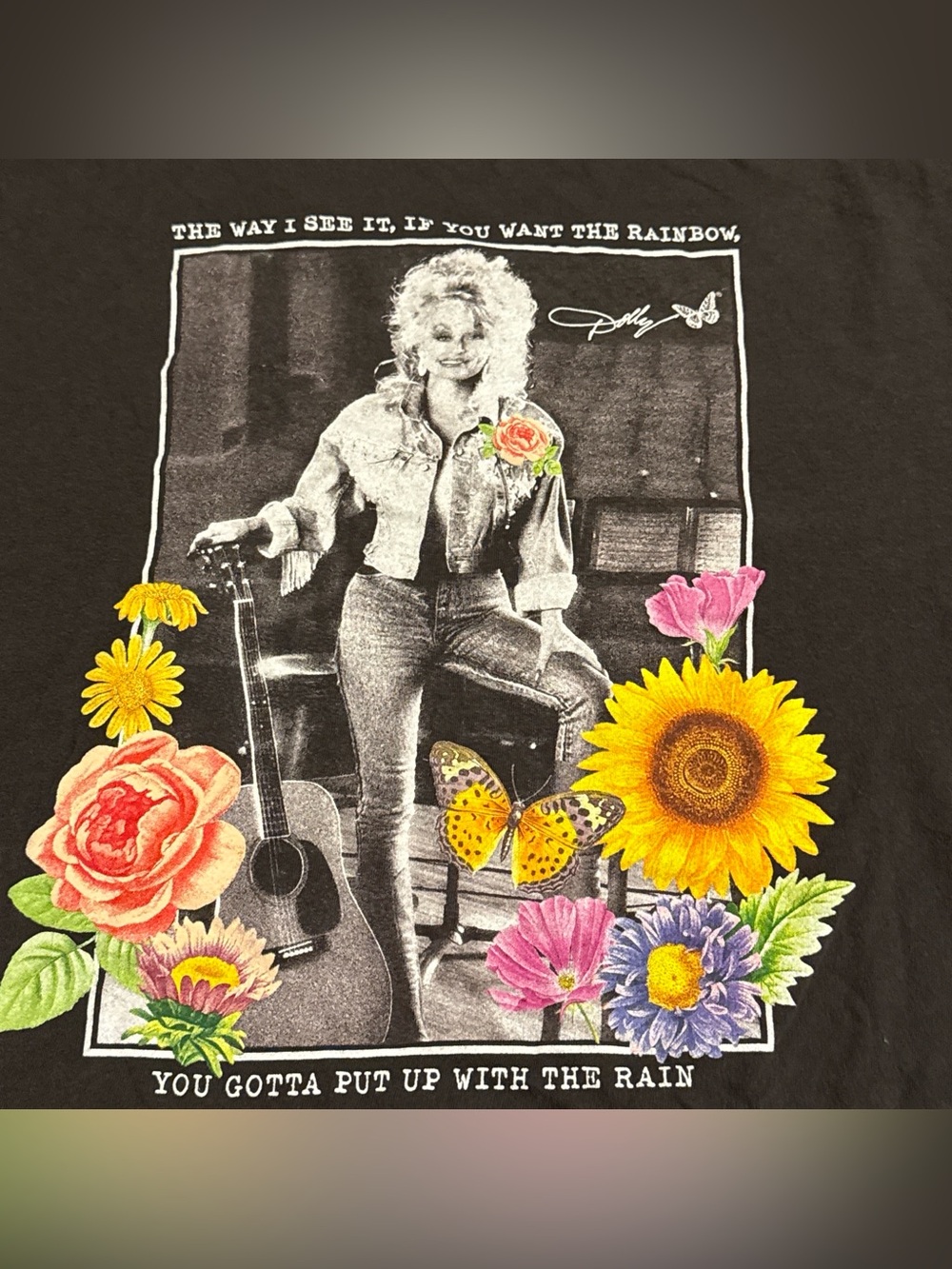 DOLLY PARTON Black graphic Tee floral women’s size M